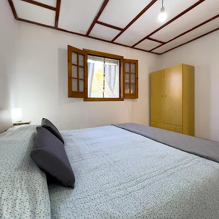 Vista Mare Con Piscina, Giardino E Parcheggio Privato