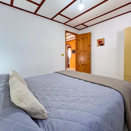 Holiday home Vista Mare Con Piscina, Giardino E Parcheggio Privato