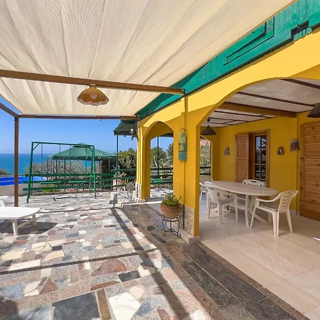 Vista Mare Con Piscina, Giardino E Parcheggio Privato Licata
