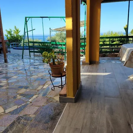 Vista Mare Con Piscina, Giardino E Parcheggio Privato *